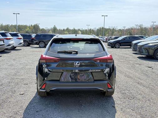 Caviar 2026 Lexus UX 300h F SPORT Design