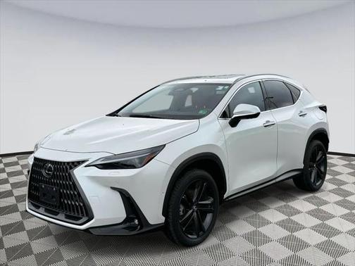 2024 Lexus NX 450h+ Luxury
