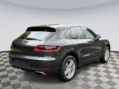 2018 Porsche Macan Base