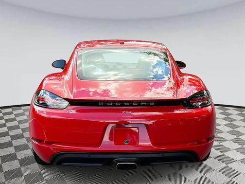 2024 Porsche 718 Cayman 