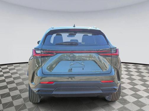 2026 Lexus NX 450h+ Luxury