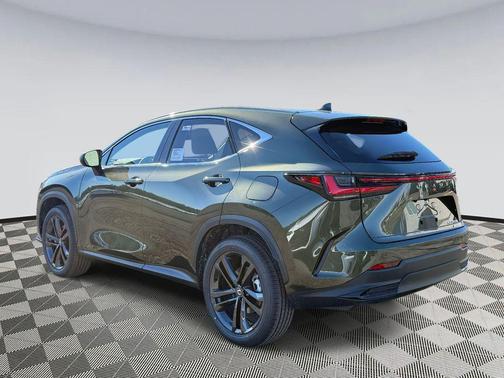2026 Lexus NX 450h+ Luxury