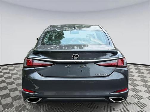 2022 Lexus ES 350 Base
