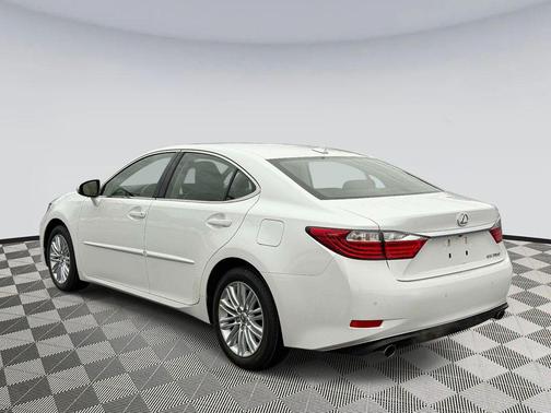 Starfire Pearl 2014 Lexus ES 350 Base