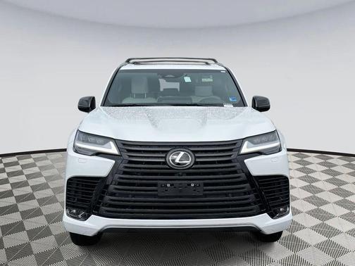 2026 Lexus LX 700h Luxury