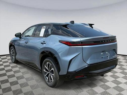 2025 Lexus RZ 450e Premium