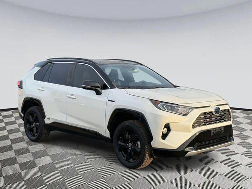 2019 Toyota RAV4 Hybrid SE