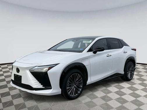 2023 Lexus RZ 450e Luxury