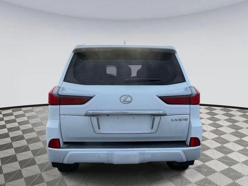 2021 Lexus LX 570 Three-Row