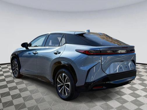 2025 Lexus RZ 450e Premium