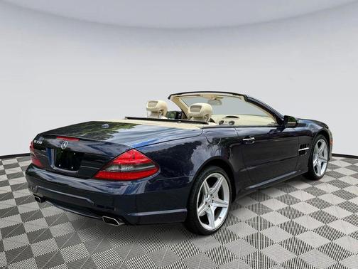 2009 Mercedes-Benz SL-Class V8
