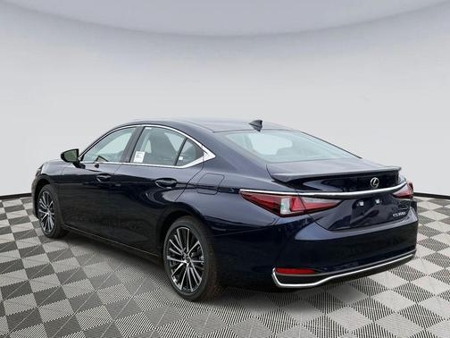 2025 Lexus ES 300h Premium