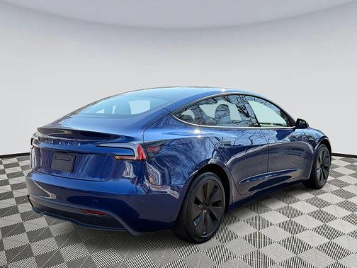 2025 Tesla Model 3 Long Range