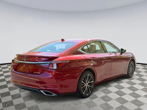 2022 Lexus ES 350 Base