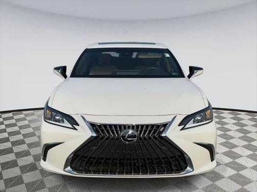 2023 Lexus ES 300h Premium