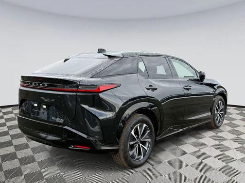 2023 Lexus RZ 450e Premium