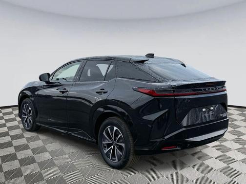 2023 Lexus RZ 450e Premium