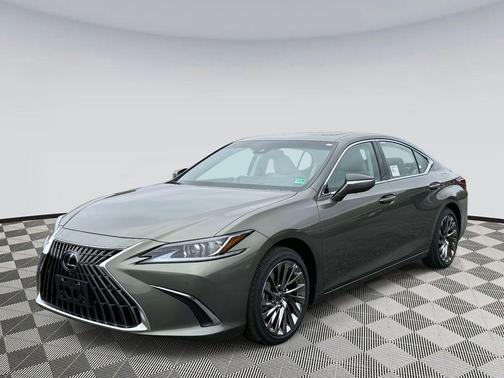 2025 Lexus ES 300h Luxury