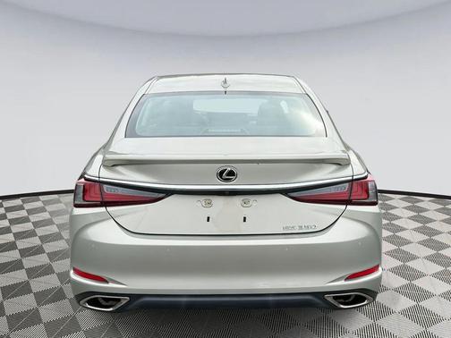 2021 Lexus ES 350 Base
