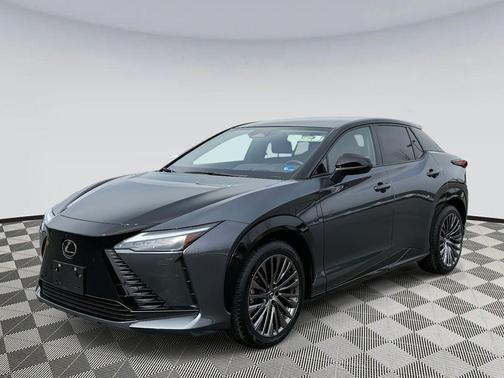 2023 Lexus RZ 450e Luxury