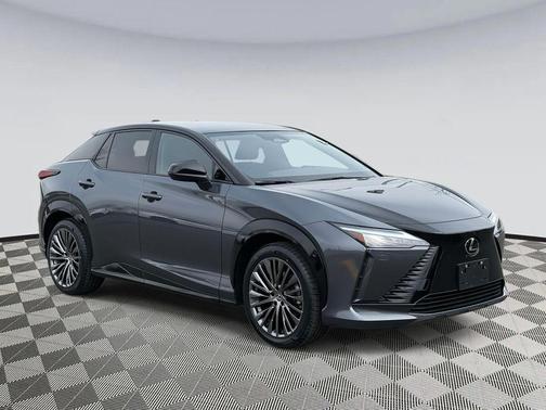 2023 Lexus RZ 450e Luxury