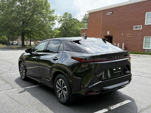 2023 Lexus RZ 450e Premium