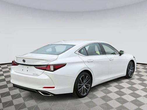 2025 Lexus ES 350 Premium