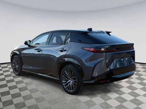 2023 Lexus RZ 450e Luxury