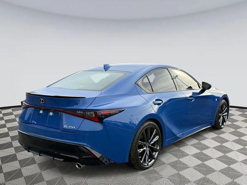 2022 Lexus IS 350 Base