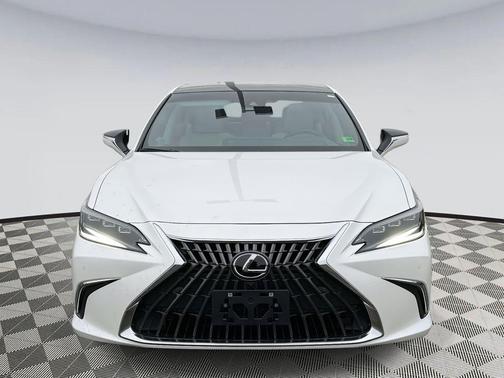 2025 Lexus ES 350 Ultra Luxury