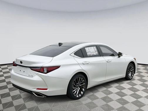 2025 Lexus ES 350 Ultra Luxury