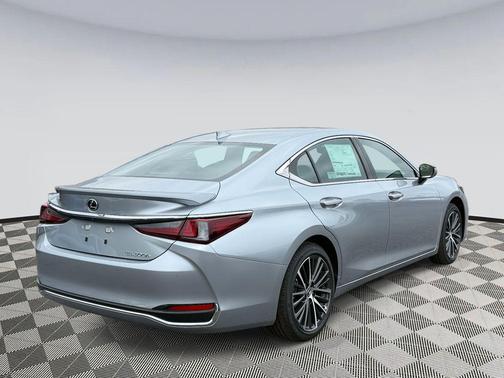 2025 Lexus ES 300h Premium