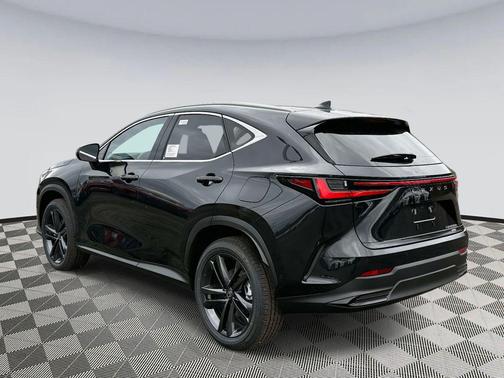 2026 Lexus NX 450h+ Luxury