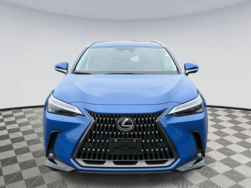 2022 Lexus NX 450h+ Luxury