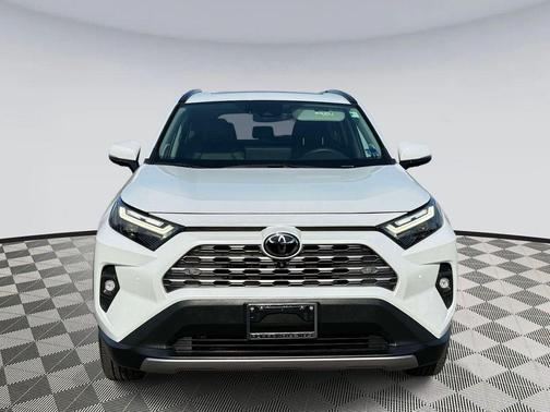Wind Chill Pearl 2023 Toyota RAV4 Limited