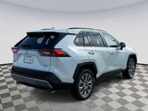 Wind Chill Pearl 2023 Toyota RAV4 Limited