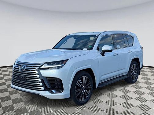 2025 Lexus LX 700h Luxury