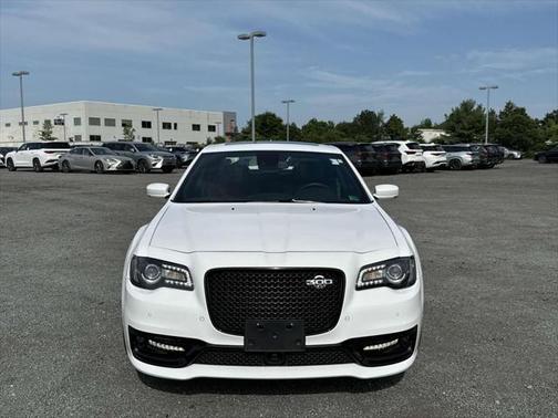 2023 Chrysler 300 C
