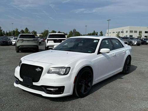 2023 Chrysler 300 C