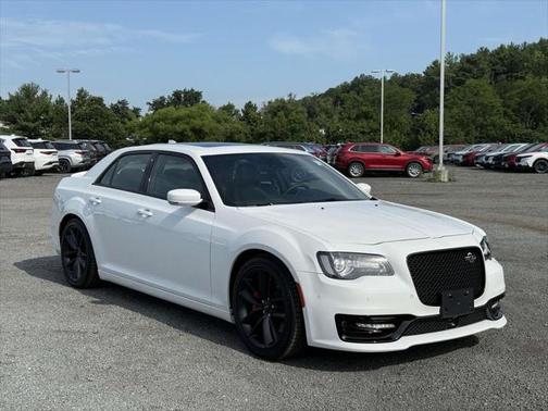 2023 Chrysler 300 C