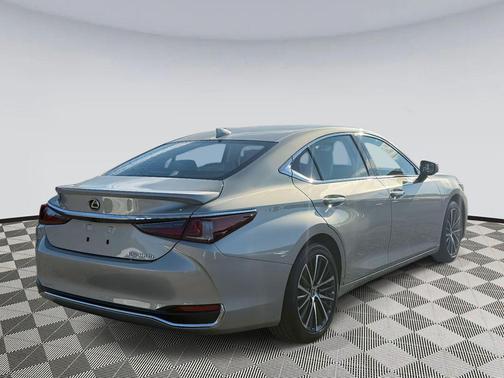 2025 Lexus ES 300h Premium