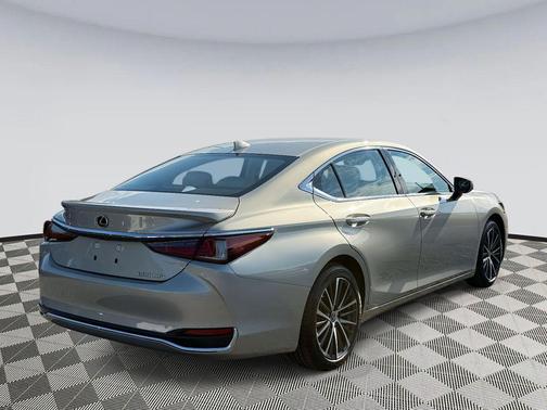 2025 Lexus ES 300h Premium