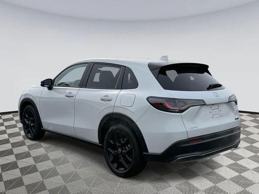 2024 Honda HR-V 2WD Sport