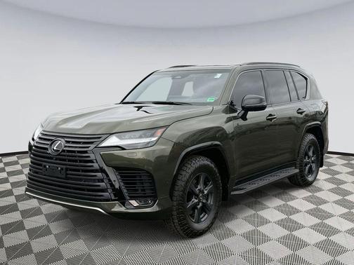 2025 Lexus LX 700h Overtrail