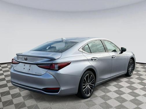 2024 Lexus ES 300h Premium