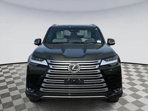 2025 Lexus LX 600 Luxury