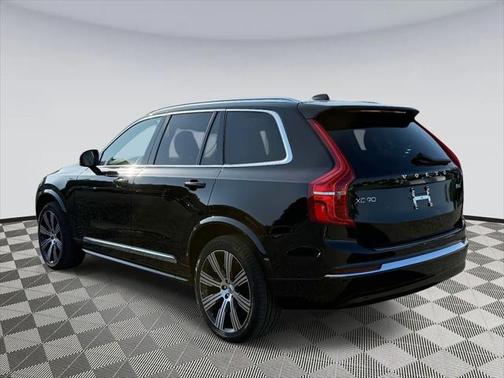 2024 Volvo XC90 B6 Plus Bright Theme 7-Seater