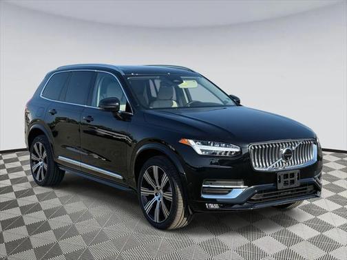 2024 Volvo XC90 B6 Plus Bright Theme 7-Seater