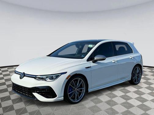 Pure White 2024 Volkswagen Golf R 2.0T DSG