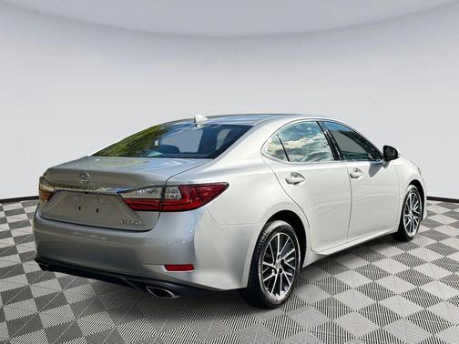 2017 Lexus ES 350 Base